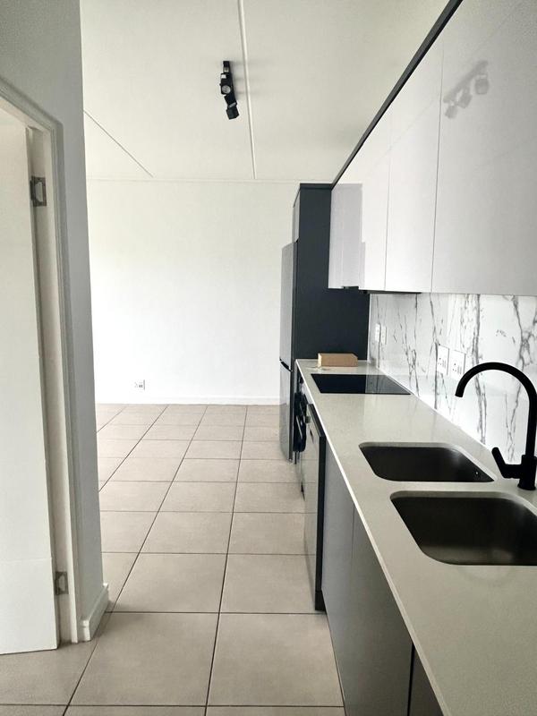 To Let 1 Bedroom Property for Rent in The Huntsman Western Cape